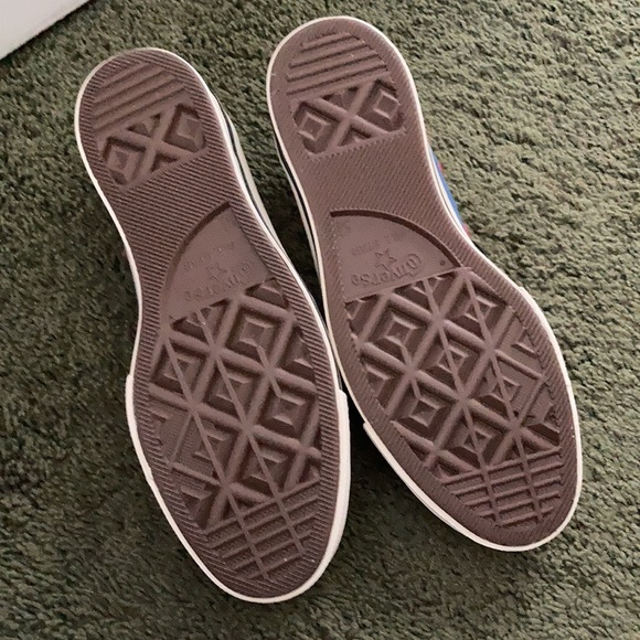 Converse Unisex lobster shoes NWOT - Picture 4 of 8